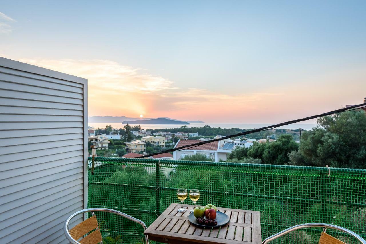 Golden Beach Hill Apartments Kato Daratso Extérieur photo