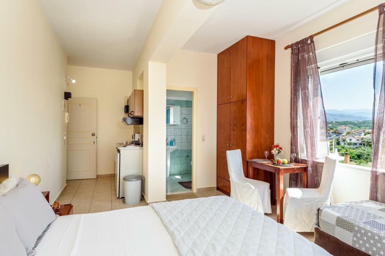 Golden Beach Hill Apartments Kato Daratso Extérieur photo
